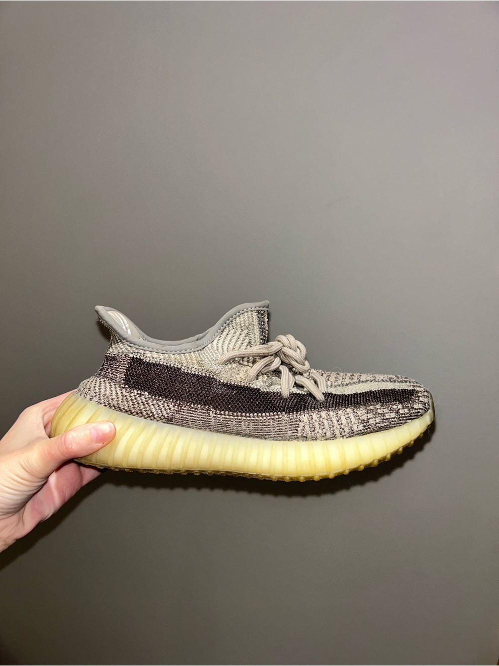 adidas woman Sneaker YEEZY — Grey, Black & Yellow Sole
